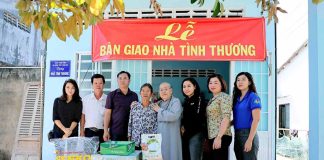Trà Vinh: 3 căn nhà tình thương được bàn giao tại 2 huyện Cầu Ngang và Châu Thành