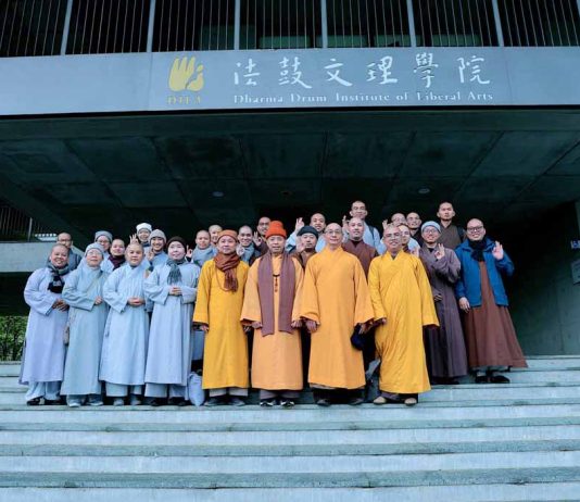 2 TRƯỜNG ĐẠI HỌC PHÁP CỔ VÀ VIÊN QUANG ĐÀI LOAN TIẾP TỤC ĐƯỢC BAN GIÁO DỤC TP. HCM GHÉ THĂM TĂNG NI SINH VIỆT NAM ĐANG DU HỌC
