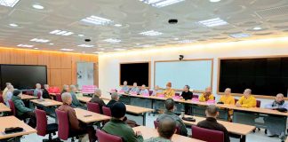 Đài Loan: Ngày thứ 2 đoàn Ban Giáo Dục Phật Giáo TP. HCM thăm hỏi các Tăng Ni du học sinh tại Đại học Hoa Phạm