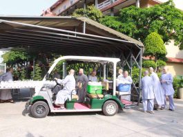 {HÌNH ẢNH} 1.000 PHẦN CƠM CHAY VÀ 1.000 CHAI NƯỚC SUỐI CHƯ NI CHÙA THANH TÂM PHỤC VỤ NGÀY RẰM THÁNG 10 ÂL NĂM 2024