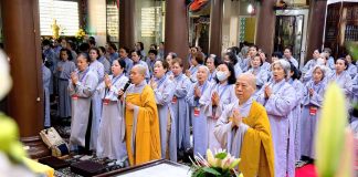 TP. HCM: CHÙA BỒ ĐỀ LAN NHÃ TỔ CHỨC KHÓA TU BÁT QUAN TRAI “MỘT NGÀY AN LẠC”