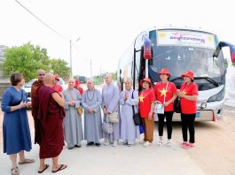 MYANMAR: NI GIỚI TRUNG ƯƠNG VÀ TP. HCM CÙNG PHẬT TỬ TU VIỆN LONG HƯNG HỖ TRỢ ĐỒNG BÀO BỊ ẢNH HƯỞNG ĐỘNG ĐẤT