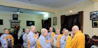 PHÂN BAN NI GIỚI TP. HCM CUNG THỈNH HT. THÍCH MINH THÔNG GIÁO GIỚI TẠI CÁC TRƯỜNG HẠ NI TRONG THÀNH PHỐ