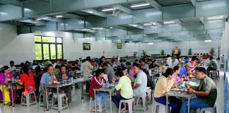 {ẢNH} HƠN 2.500 SUẤT ĂN CHAY CHÙA THANH TÂM VÀ NHÀ HÀNG CHAY HUỆ TÂM PHỤC VỤ MIỄN PHÍ NGÀY RẰM THÁNG 7