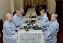 TP. HCM: TRUNG TÂM NGHIÊN CỨU PHẬT HỌC HÁN TRUYỀN TIẾN HÀNH BIÊN TẬP KINH ĐẠI PHƯƠNG QUẢNG PHẬT HOA NGHIÊM