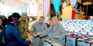 ĐẮK LẮK: CHÙA PHƯỚC VIÊN TRAO TẶNG QUÀ CHO NGƯỜI DÂN NHÂN LỄ BỔ NHIỆM TÂN TRỤ TRÌ