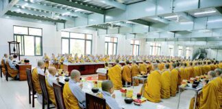 TP. HCM: NT. THÍCH TỪ NHẪN CÚNG DƯỜNG TRAI TĂNG TẠI HVPGVN