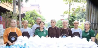 TP. HCM: 700 SUẤT ĂN CHAY MIỄN PHÍ CHÙA THANH TÂM VÀ NHÀ HÀNG CHAY HUỆ TÂM TIẾP TỤC PHỤC VỤ NGƯỜI DÂN ĐỊA PHƯƠNG