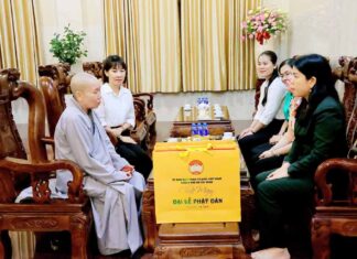 TP. HCM: LÃNH ĐẠO HỘI LIÊN HIỆP PHỤ NỮ THÀNH PHỐ CHÚC MỪNG PHẬT ĐẢN TẠI CHÙA THANH TÂM