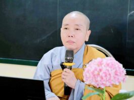 ĐỒNG THÁP: NI SƯ NHƯ NGUYỆT GIẢNG GIẢI LUẬT TỨ PHẦN TỲ KHEO NI TẠI ĐẠO TRÀNG AN CƯ CHÙA HẢI HUỆ