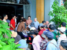 TP. HCM: CHÙA PHƯỚC VIÊN PHỤC VỤ 1.000 PHẦN CƠM CHAY TỪ THIỆN