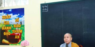 NI SƯ NHƯ NGUYỆT TIẾP TỤC CHIA SẺ LUẬT TỨ PHẦN TỲ KHEO NI TẠI TRƯỜNG HẠ CHÙA HẢI HUỆ SA ĐÉC