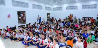TP. HCM: CHÙA PHƯỚC VIÊN 2 TỔ CHỨC “VUI HỘI TRĂNG RẰM” CHO THIẾU NHI ĐỊA PHƯƠNG