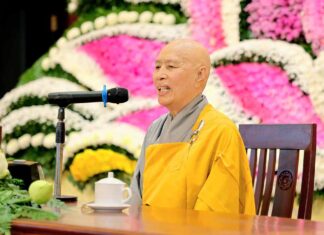 NT. THÍCH MỸ THUẬN GIÁO GIỚI CHO GIỚI TỬ TẠI GIỚI TRƯỜNG NI CHÙA THANH TÂM