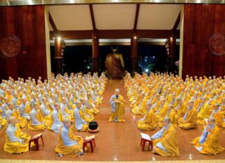 {ẢNH} LỄ BỐ TÁC ĐỊNH KỲ TẠI CHÙA THANH TÂM