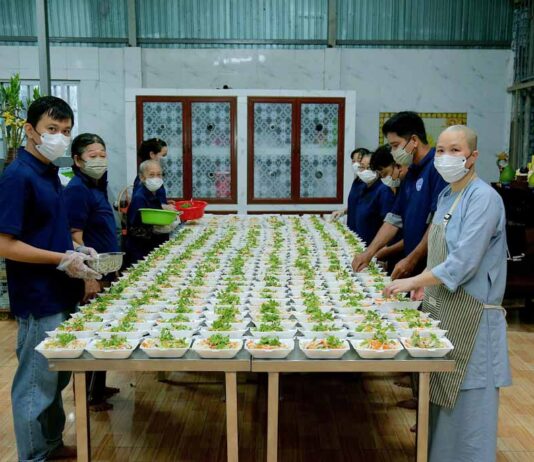 TP. HCM: HÀNH TRÌNH ĐONG ĐẦY YÊU THƯƠNG TẠI CHÙA PHỔ MINH